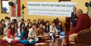 His Holiness the Dalai Lama speaking to Tibetan students in Madison, Wisconsin Photo:Jeremy Russell OHHDL